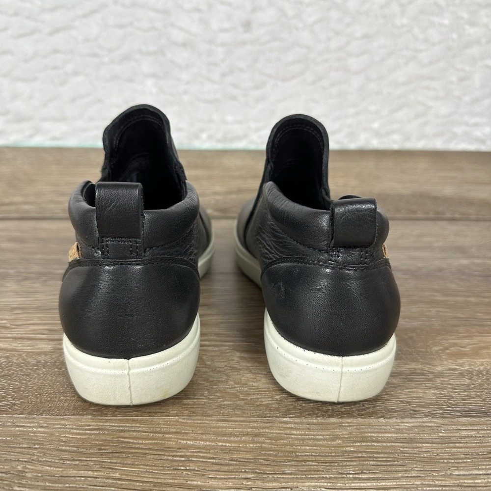 Ecco Soft 7 Black Leather Low Cut Zip Ankle Booties Sneakers Women Sz 36EU/5 US - Picture 3 of 11
